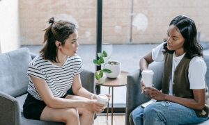 how to start a conversation in English