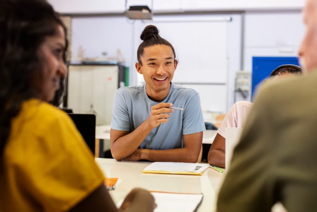 colloquialism vs idiom